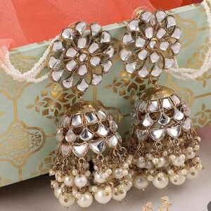 Pearl Kundan jhumkas - Indian Pakistani jewelry